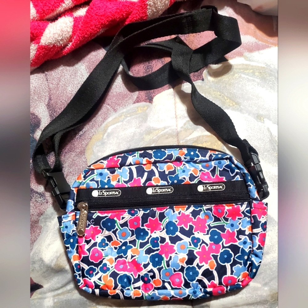 Lesportsac bag